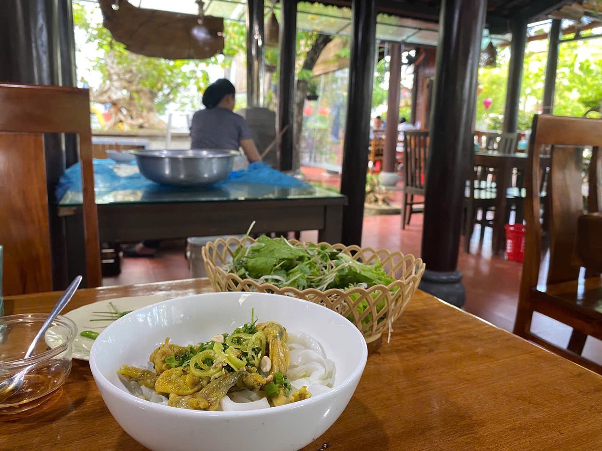 Một góc Mỳ Quảng Cây Ngô Đồng